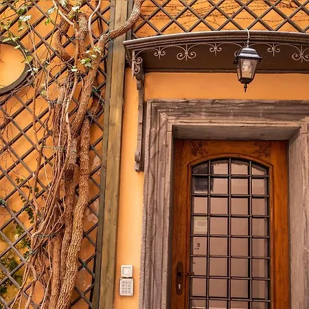 Piazza Del Gesu By Domusextra * Napoli