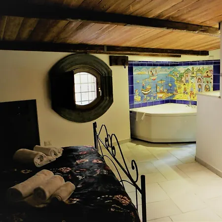 Apartament Piazza Del Gesu By Domusextra Neapol