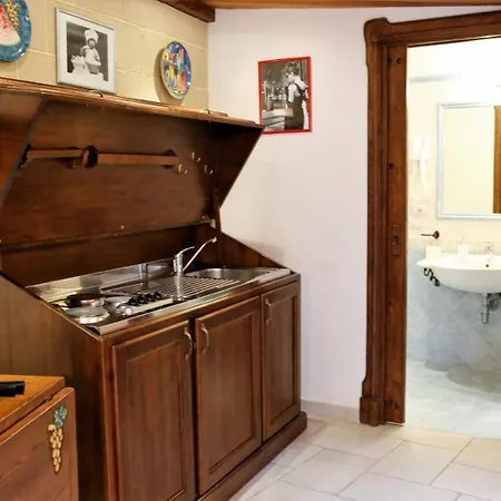 Piazza Del Gesu By Domusextra Διαμέρισμα