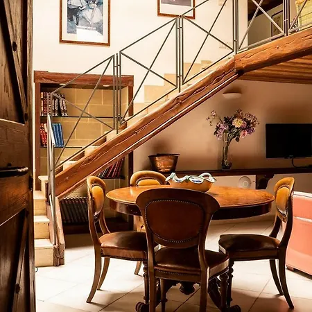 Piazza Del Gesu By Domusextra Διαμέρισμα *