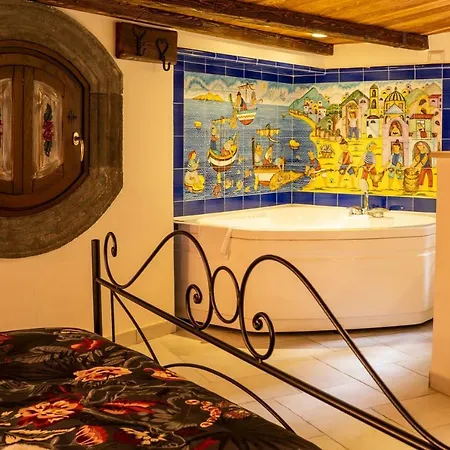 Piazza Del Gesu By Domusextra