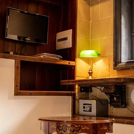 Piazza Del Gesu By Domusextra Διαμέρισμα *